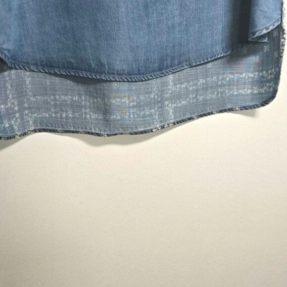 Womens tops bundle of 2. Both are size small - Picture 14 of 15